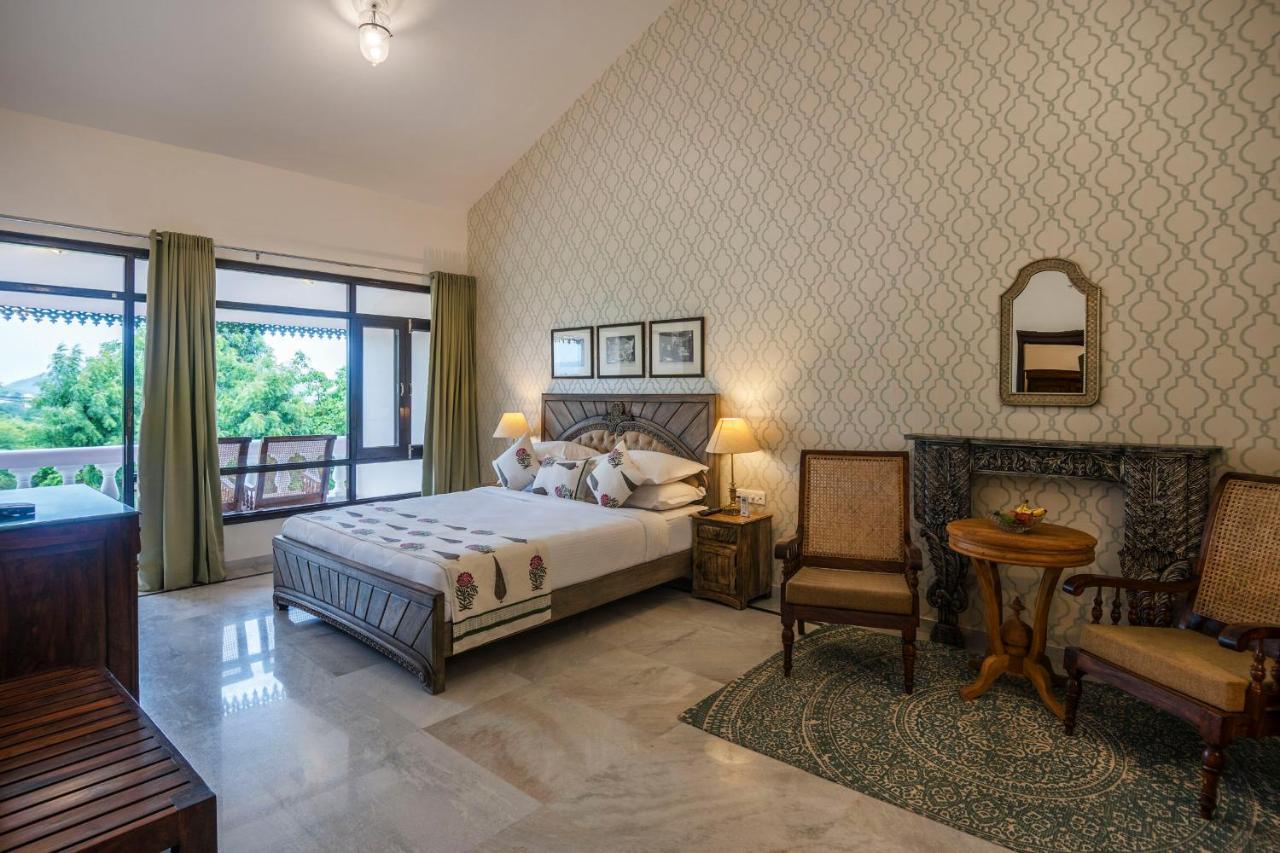เปรมคัญช์  Hotel อุเดเปอร์ ภายนอก รูปภาพ